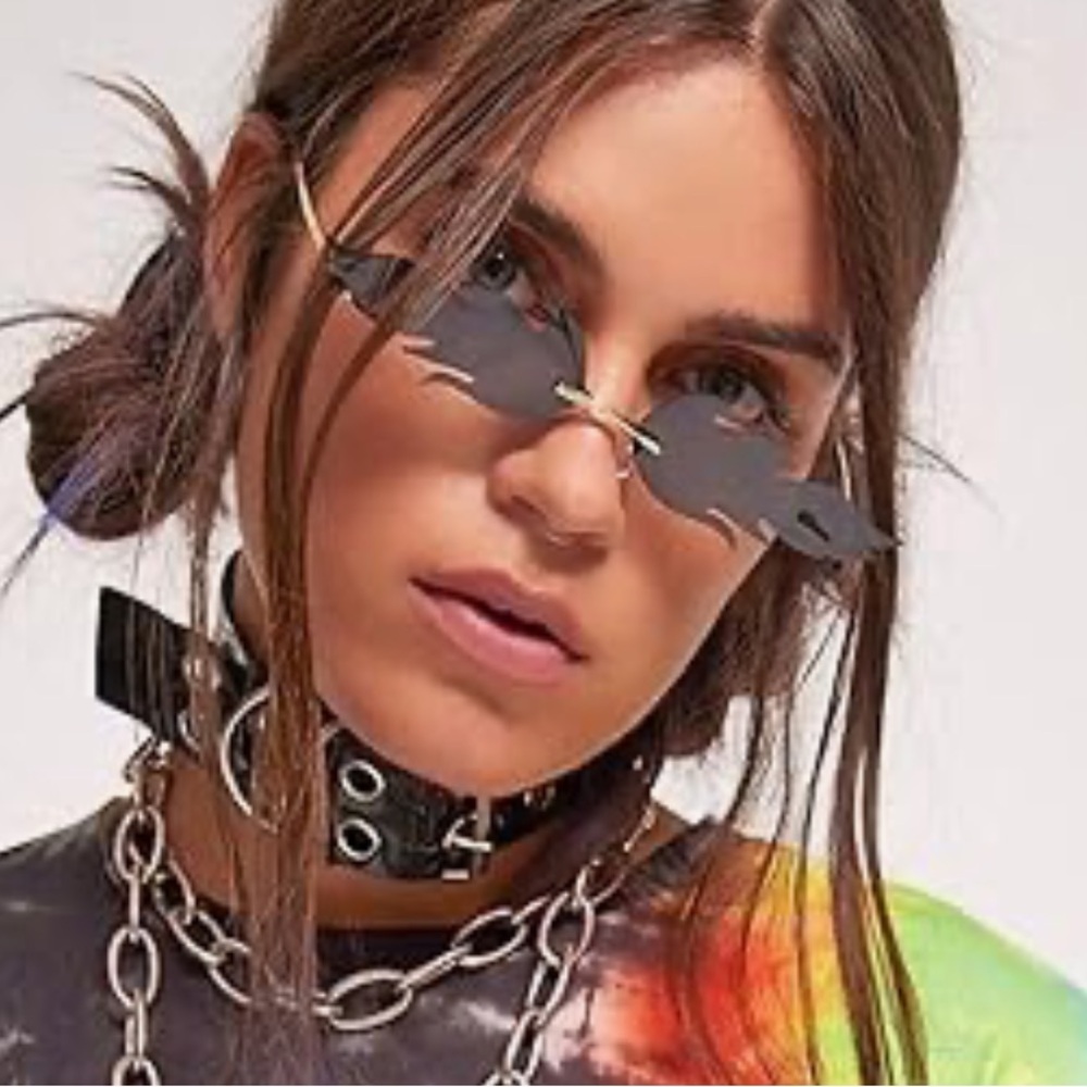 Slim Flame-Edge Black Lens Sunglasses - Women's Accessory